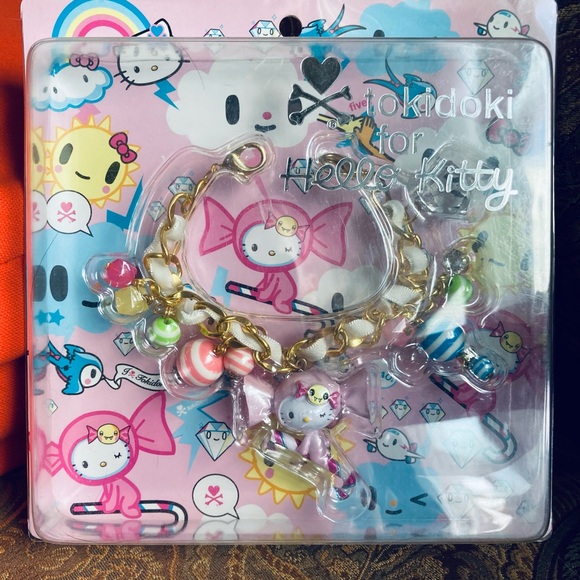 RARE Japan Exclusive Tokidoki x Sanrio Hello Kitty Candy charm bracelet - Picture 2 of 3